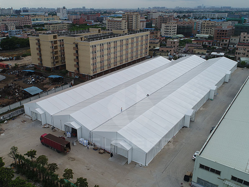Can inflammable and damp goods be placed in industrial storage tents?